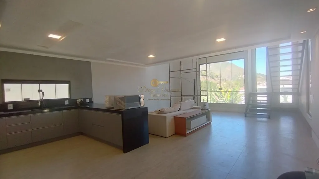 Imagem Casa em Condomínio para Venda em Teresópolis / RJ no bairro Tijuca