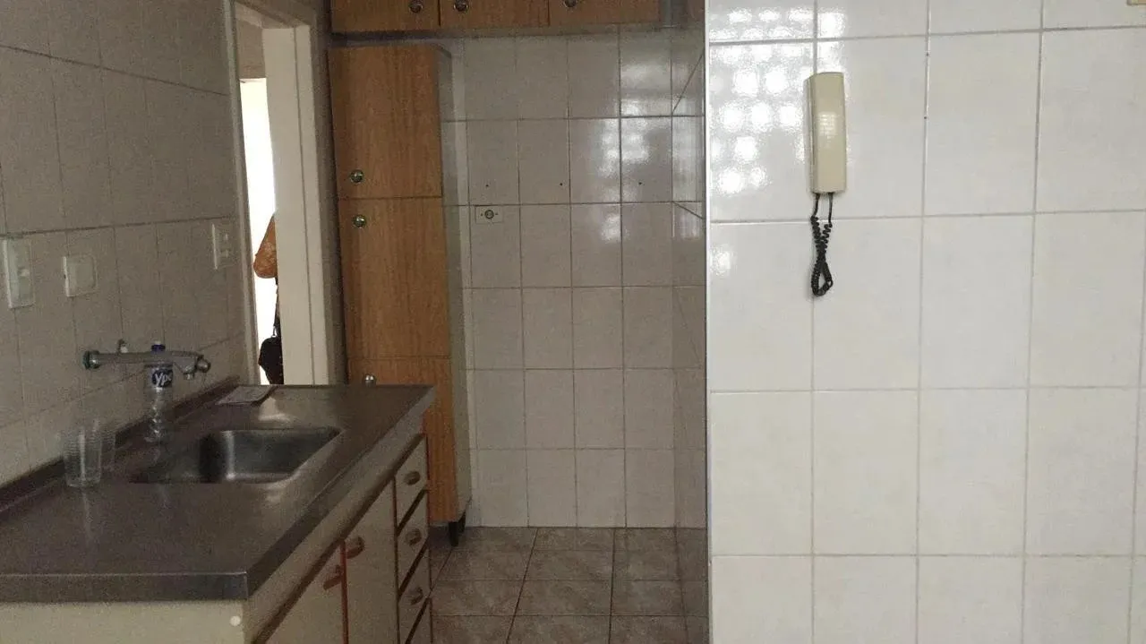 Imagem Apartamento para Venda em São Paulo, Pinheiros, 2 dormitórios, 1 banheiro, 1 vaga
