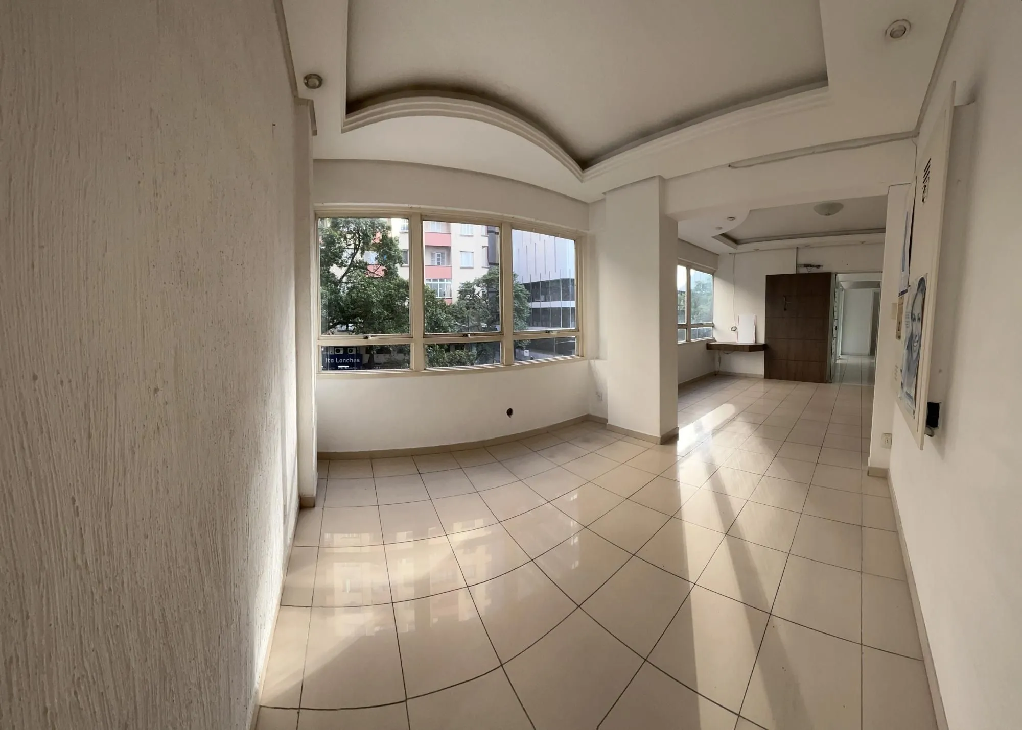 Imagem Excelente Oportunidade! Sala comercial para venda no centro de Porto Alegre.
