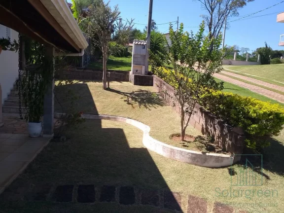 Imagem Chácara em Piracaia - 204m², 3 Dormitórios, em Condomínio