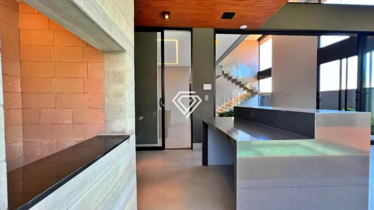 Imagem Sobrado 4 Suítes, 335 m² c/ lazer à venda no Condomínio Alphaville