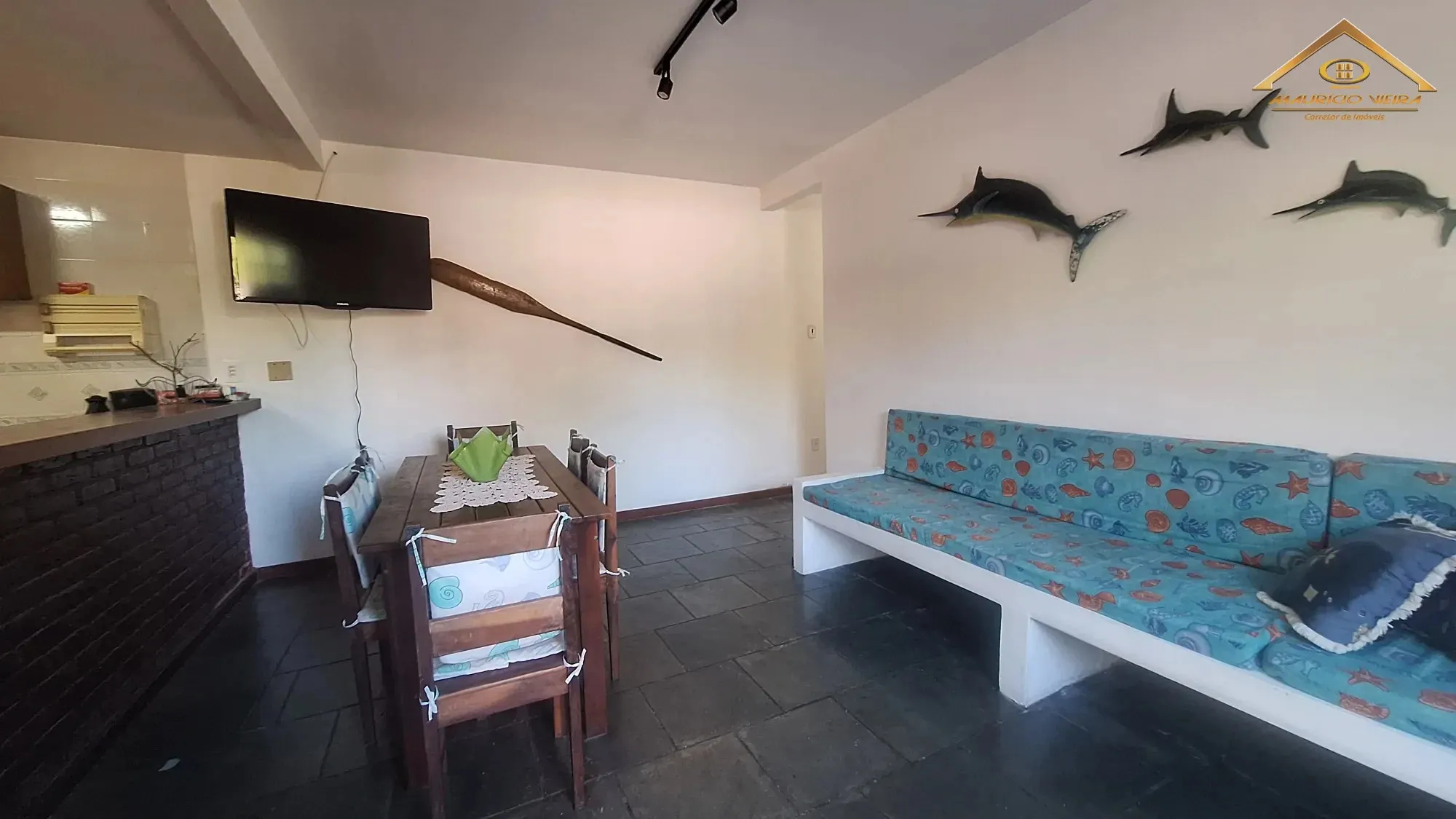 Imagem Linda casa na Ogiva, em condomínio fechado, porteira fechada e com preço abaixo do mercado. Em frente ao Clube Náutico.
