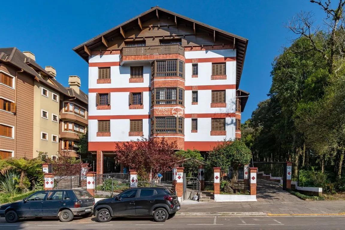 Foto do imóvel Apartamento Duplex à venda por R$ 820.000 = Floresta, Gramado =