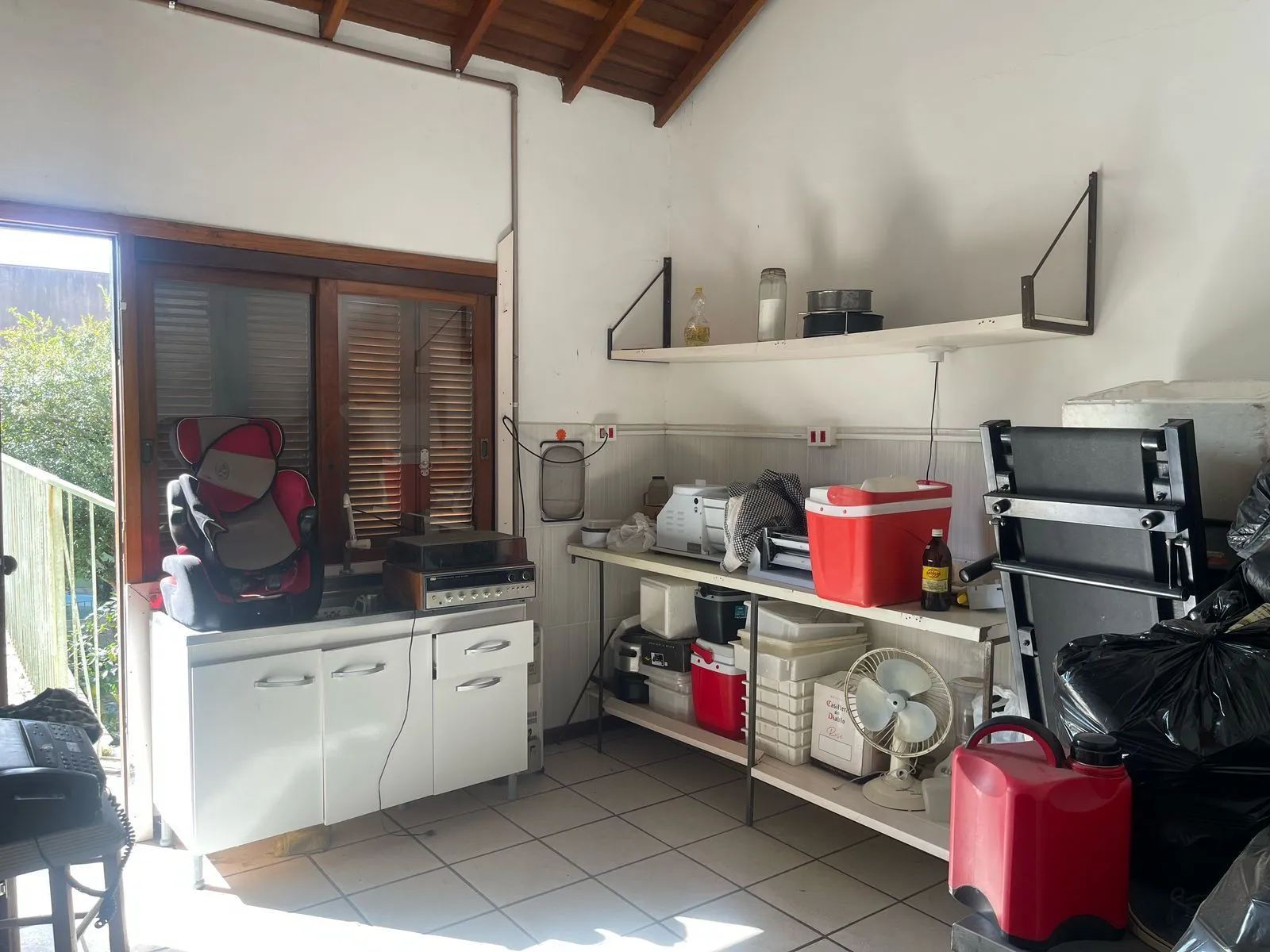Imagem **Casa Residencial à Venda em Porto Alegre, Rio Grande do Sul**