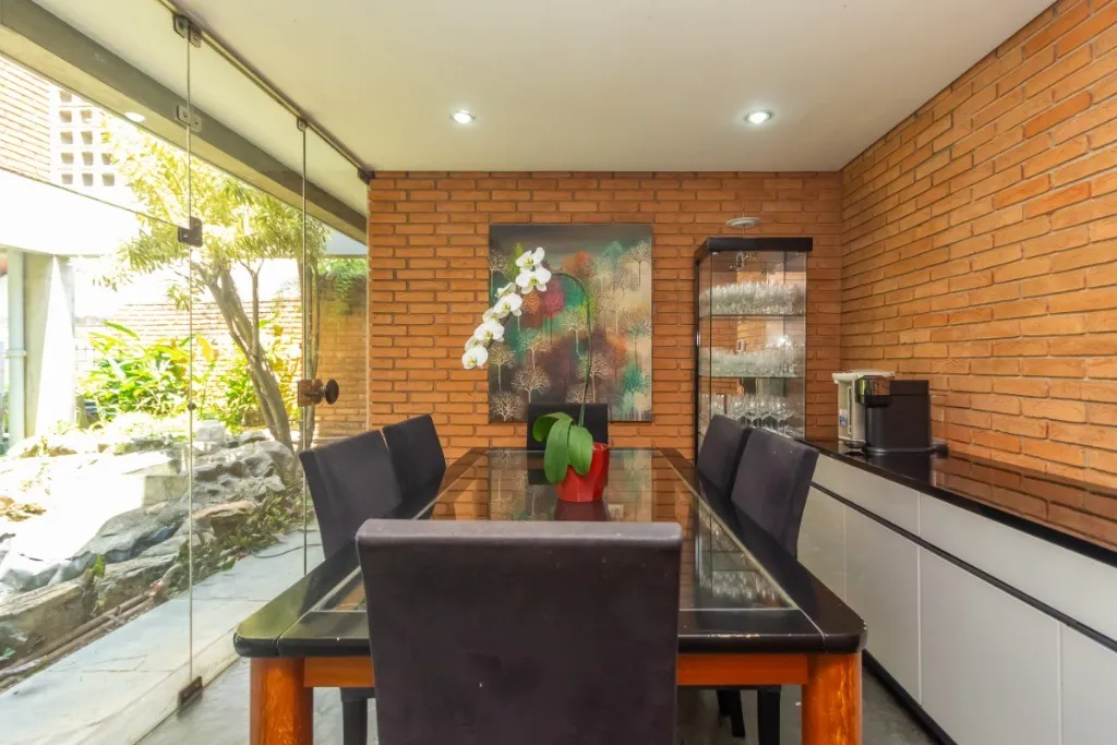 Imagem Imóvel de alto padrão na Vila Ida: Casa com 3 suítes, 4 banheiros e 4 vagas de garagem em São Paulo-SP!