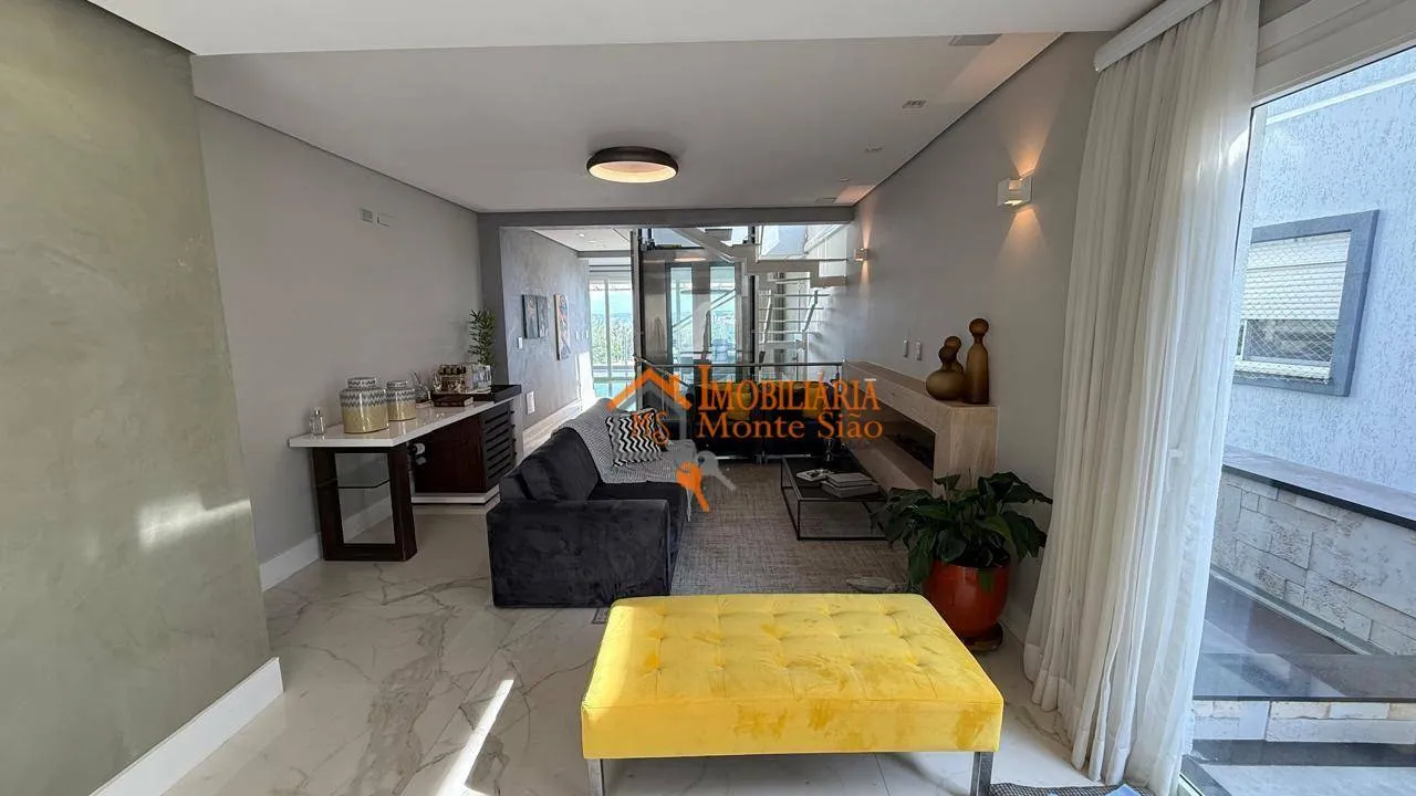 Imagem Sobrado com 5 dormitórios à venda, 450 m² por R$ 3.600.000,00 - Fazenda Rodeio - Mogi das Cruzes/SP