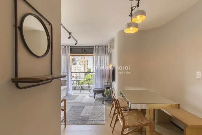 Imagem Lindo apartamento mobiliado e decorado no Cambuí, totalmente reformado. 1 quarto com armário e ban...
