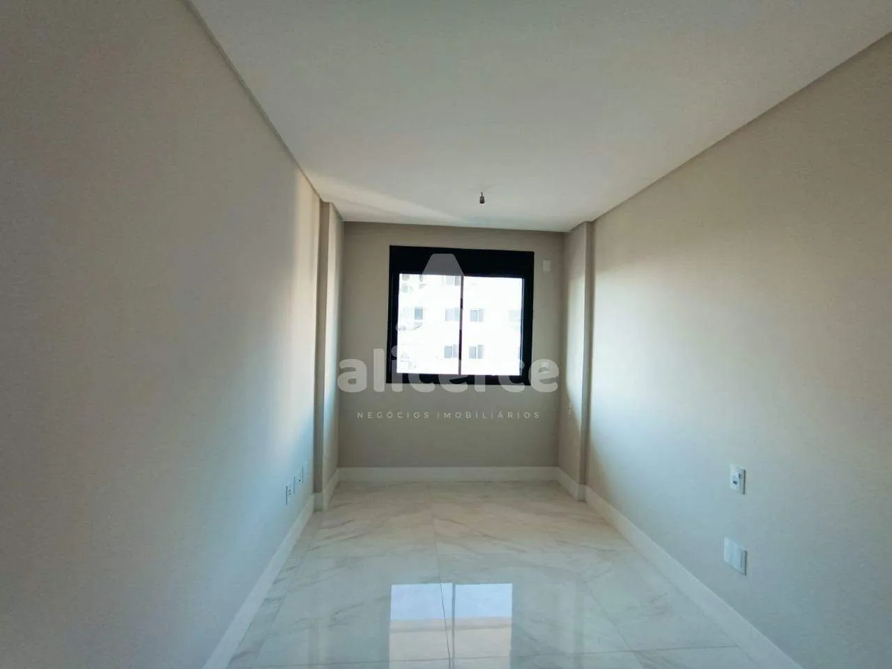 Imagem Apartamento à venda com 2 quartos 2 suítes, 96m² em Campinas São José