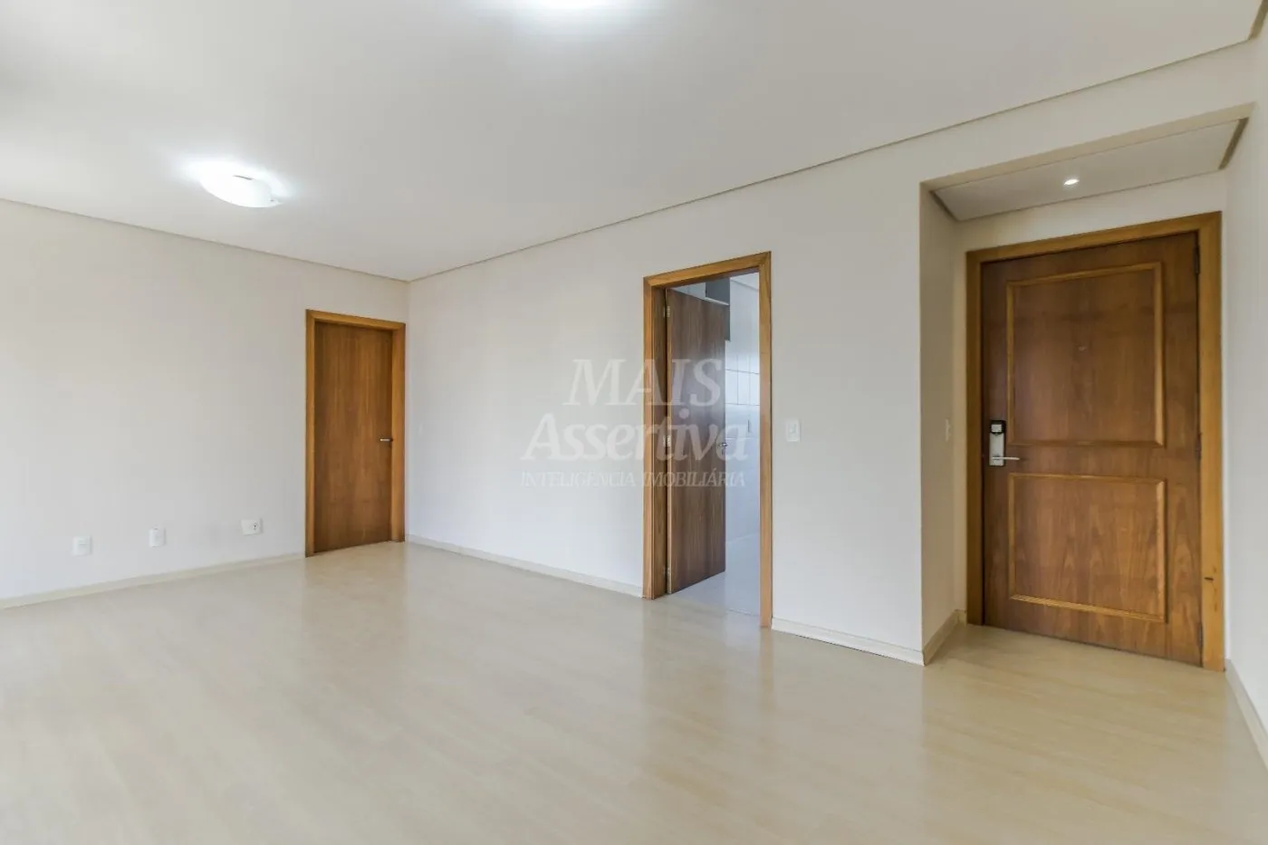 Imagem                                                 R$ 709.000,33

Apartamento e...