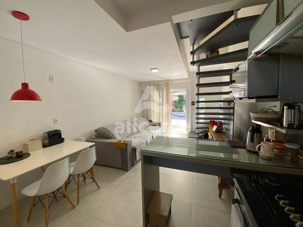 Imagem Sobrado Residencial à venda em Florianópolis (Pântano do Sul) | Aceita financiamento