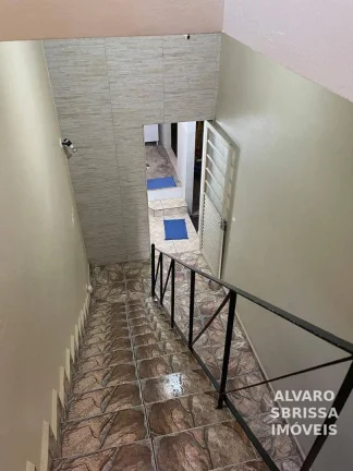 Imagem Casa estilo sobrado com 3 dormitórios cozinha e ampla sala a venda na região central de Itu SP