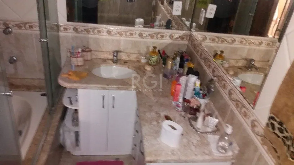 Imagem Casa para Venda - 142m², 3 dormitórios, sendo 1 suites, Partenon