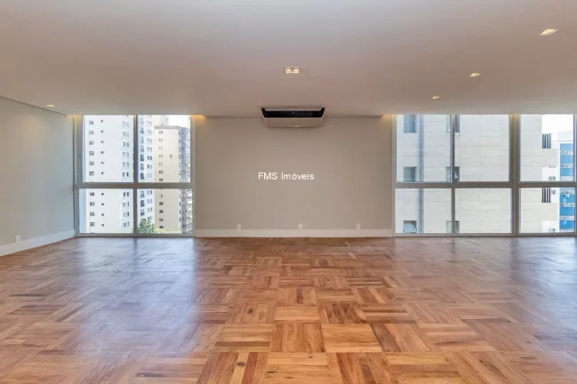 Imagem Apartamento à venda em Higienópolis, com 3 suítes, 2 vagas e 250m².