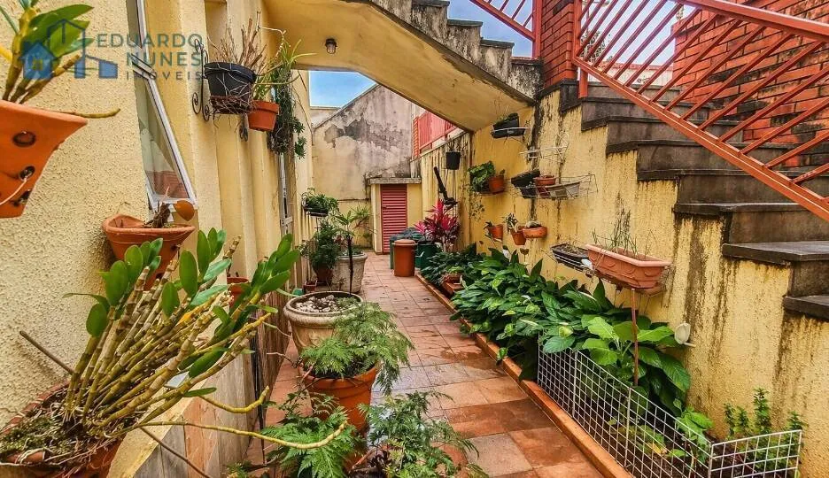 Imagem Casa à Venda no Santo Antônio, com 8 Quartos, 03 vagas, 396 m² de Lote