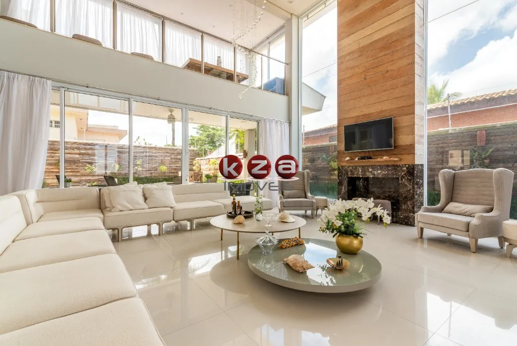 Imagem Imperdível oportunidade! Casa à venda na Enseda, Guarujá-SP, com 5 quartos, 5 suítes, 3 salas, 6 banheiros, 6 vagas de garagem e 700m².