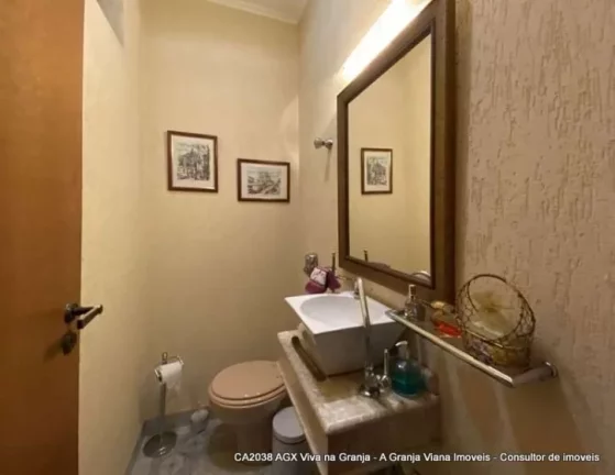 Imagem Chác. Vale do Rio Cotia - 2.650 m² de terreno! 4d(2sts). Linda c/ lareira, adega, piscina e gourmet. Ótima edícula!