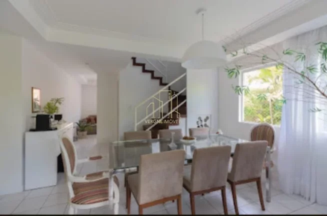 Imagem Vendo casa ampla nascente cercada de natureza conforto segurança em um dos melhores condomínios de Piatã