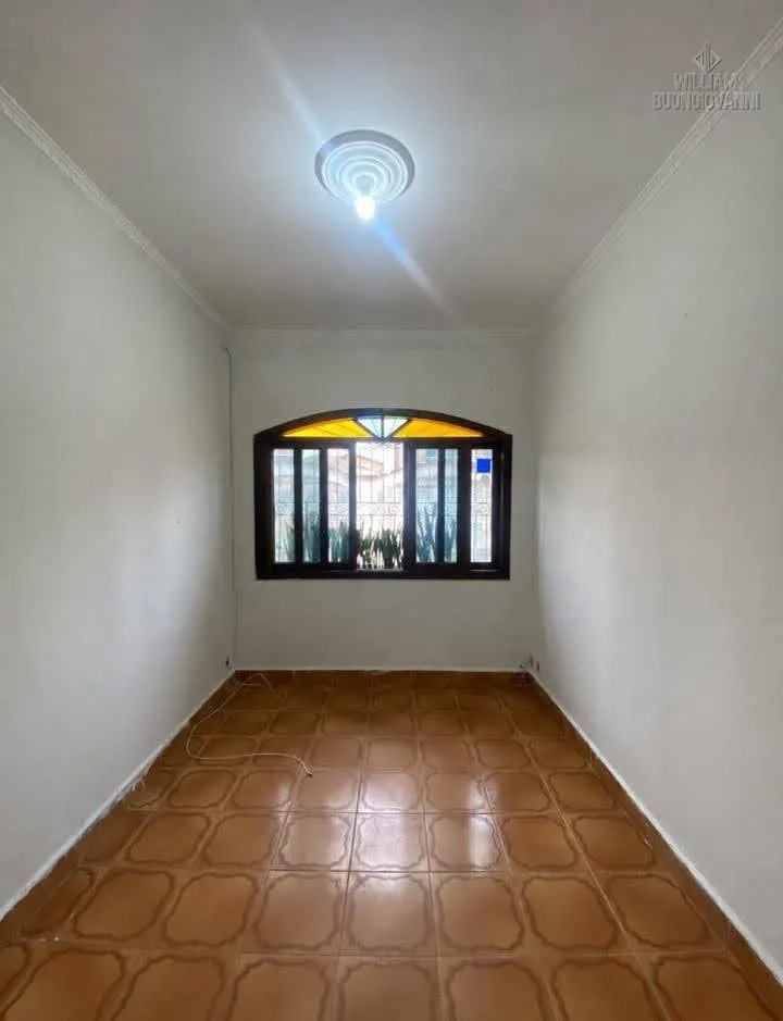 Foto do imóvel CASA 2 QUARTOS, SENDO 1 SUÍTE - JARDIM IMPERADOR em Jardim Imperador, Praia Grande - SP