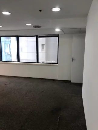Imagem Conjunto comercial com 125m2 no Itaim Bibi para locação.