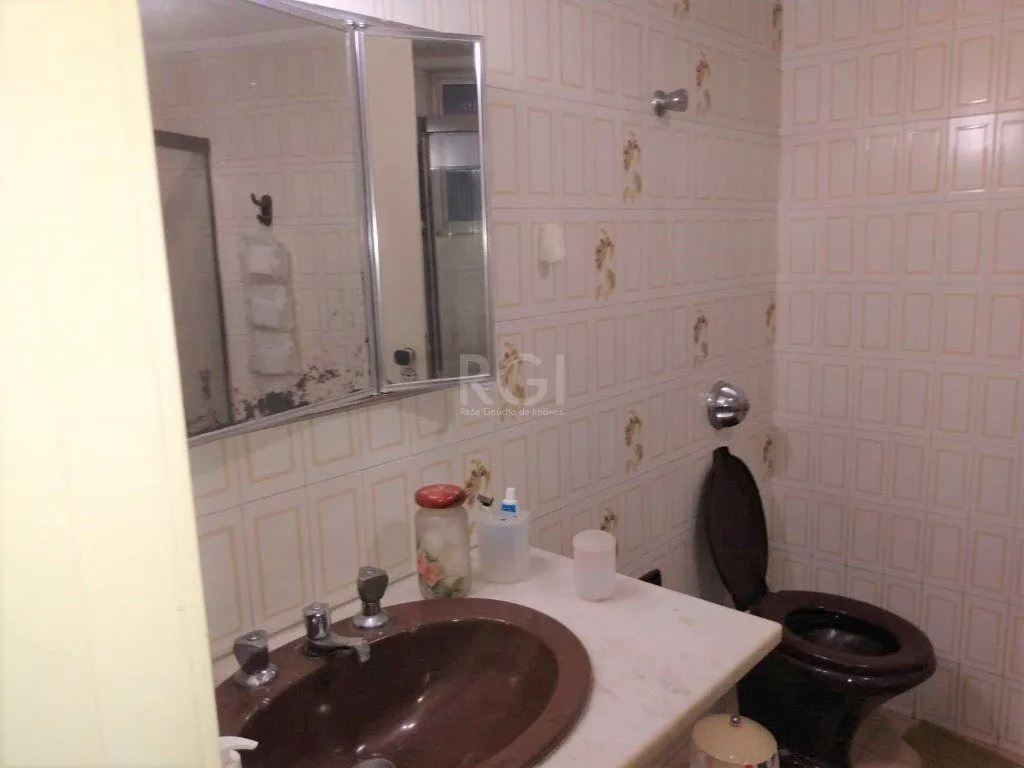 Imagem Cobertura para Venda - 237.88m², 3 dormitórios, sendo 1 suites, 2 vagas - Moinhos de Vento