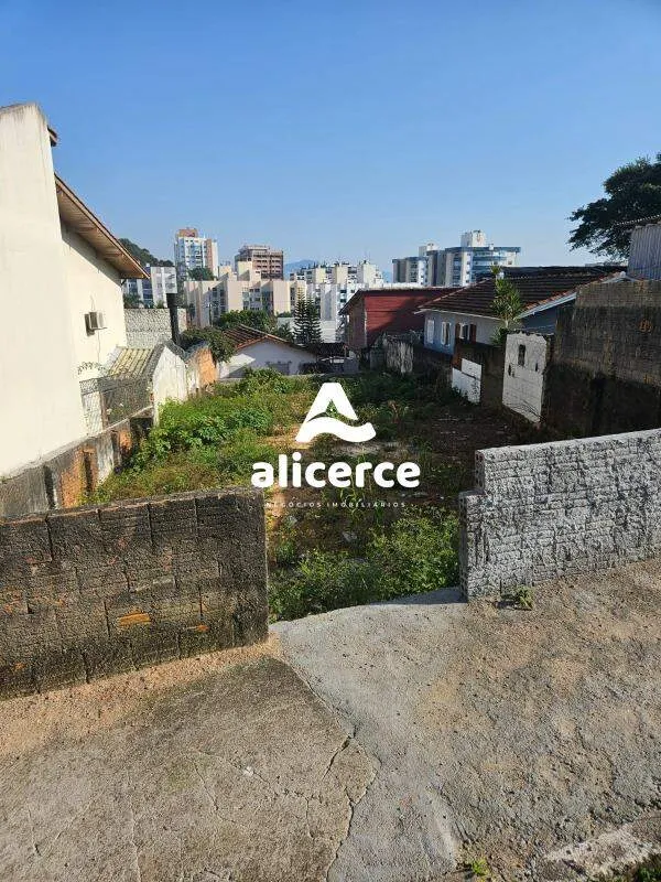 Imagem Terreno no Bairro Jardim Atlântico - 310m2 - R$750.000,00