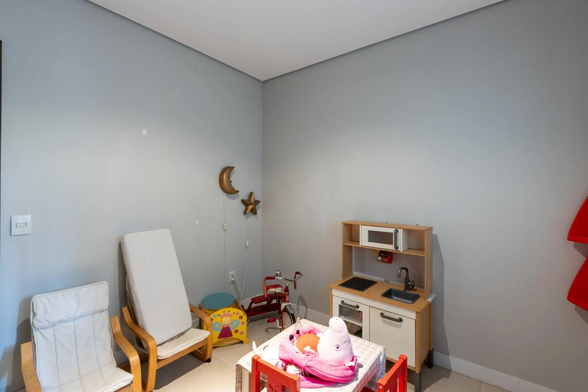 Imagem Casa com 6 quartos à venda bairro Espírito Santo, Porto Alegre.