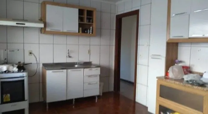 Imagem Casa com 3 Dormitórios no Bairro Jardim Itu Sabara