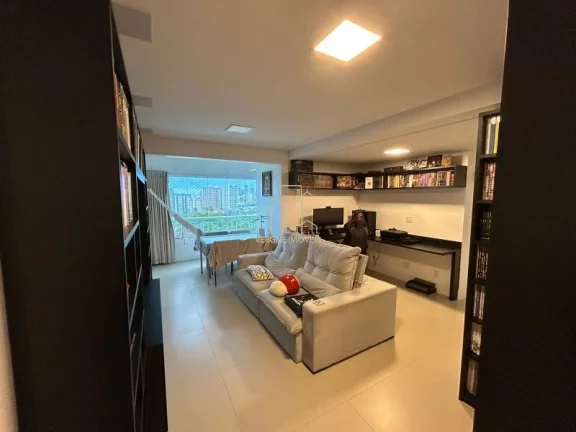 Imagem Apartamento Reformado com 2 quartos e 4 Vagas de garagem à Venda no Imbuí ? Salvador