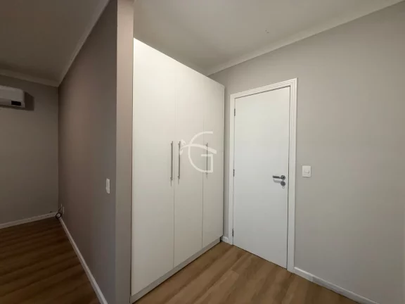 Imagem Excelente apartamento de 3 dormitórios sendo 1 suíte, na divisa do bairro Anita Garibaldi com Atiradores