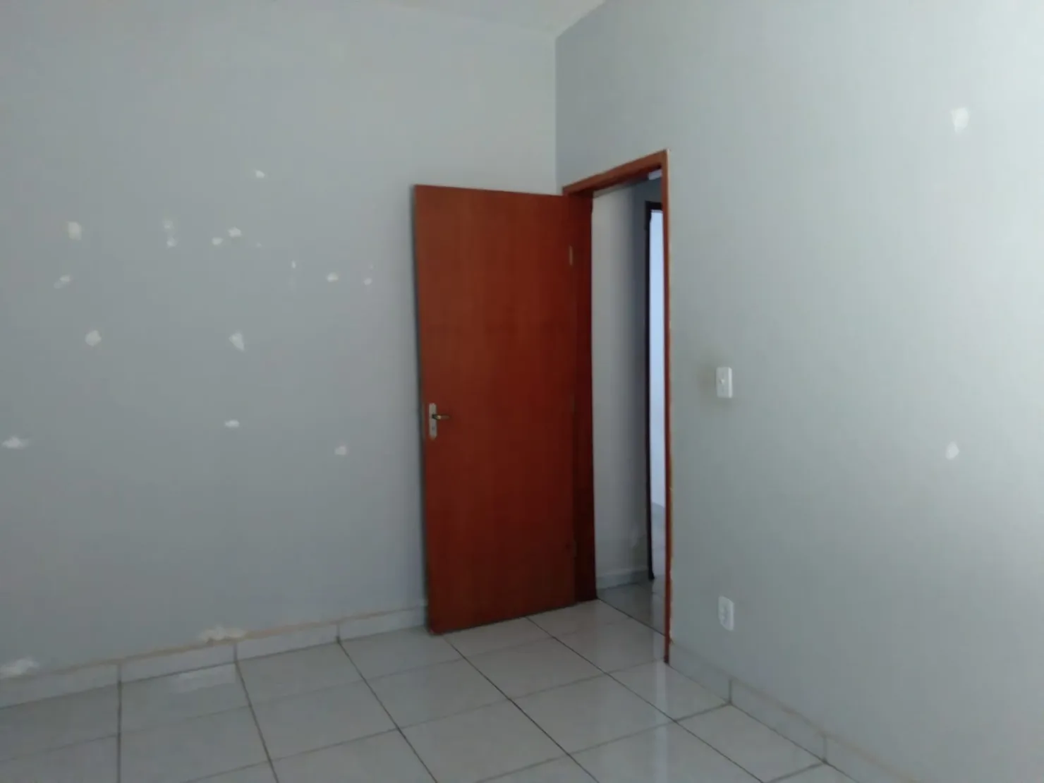 Imagem Casa à venda 4 Quartos, 3 Vagas, 252M², Jardim Carlota, Pindamonhangaba - SP