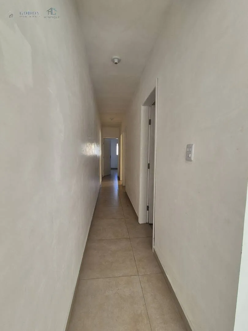 Imagem Casa para Locação com Suíte e Vaga Coberta no Boa Vista