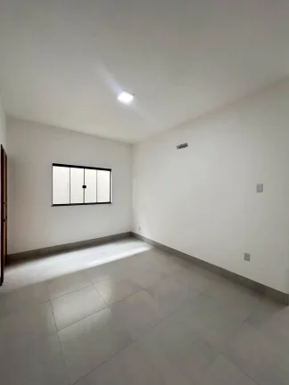 Imagem Casa 2/4 C Suite E Quintal No Parque Montreal