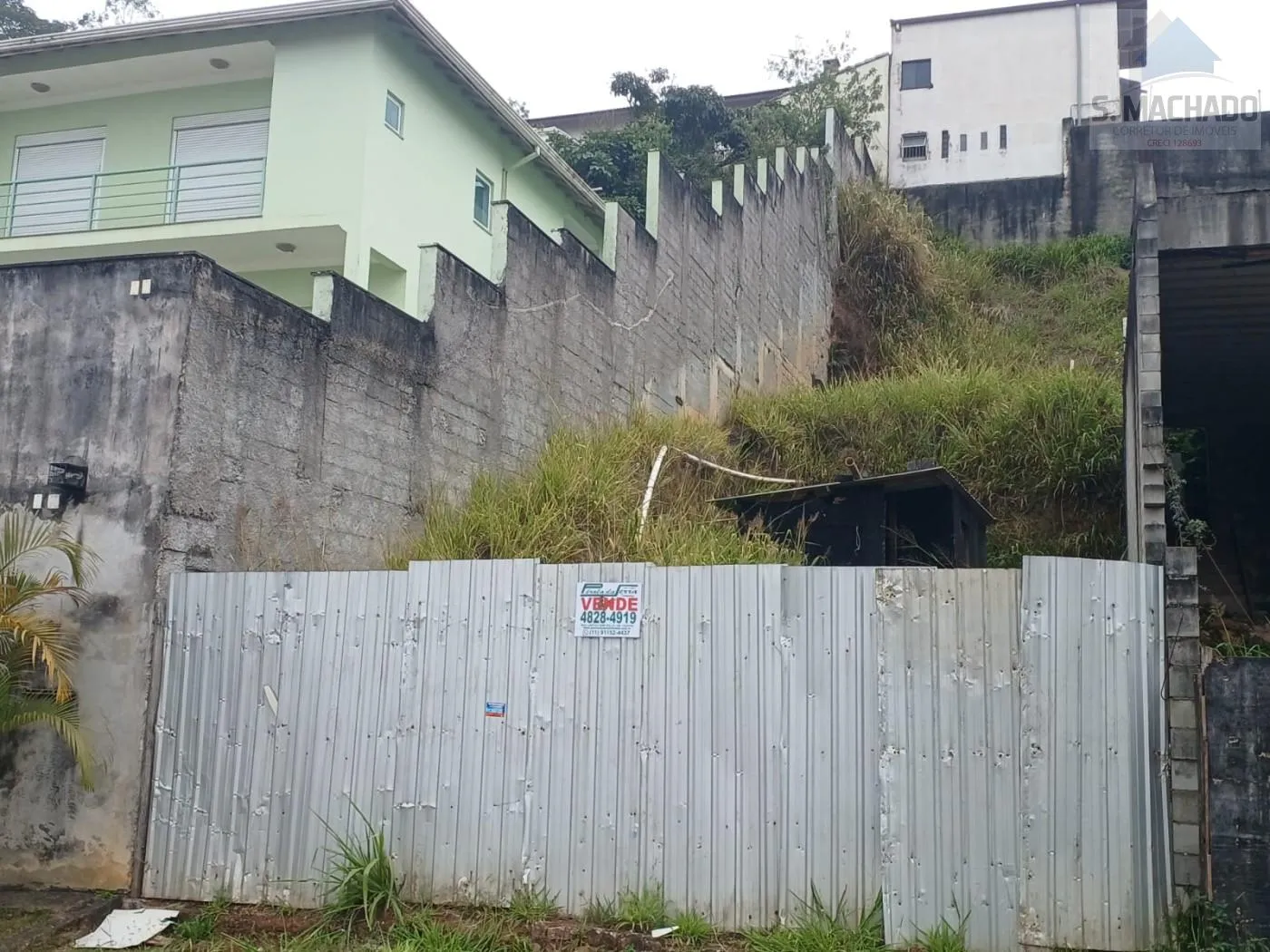 Foto do imóvel Terreno para Venda em Ribeirão Pires / SP em Rua Conde de Sarzedas