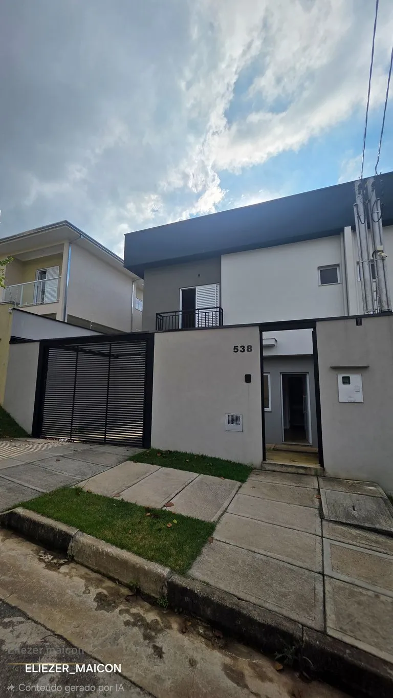Imagem Sobrado à Venda com 3 quartos no bairro Belvedere, em Poços de Caldas - MG