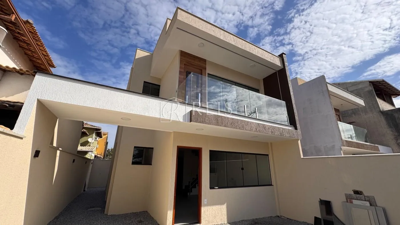 Imagem Casa para Venda em Rio das Ostras, Atlântica, 3 dormitórios, 2 suítes, 3 banheiros, 2 vagas