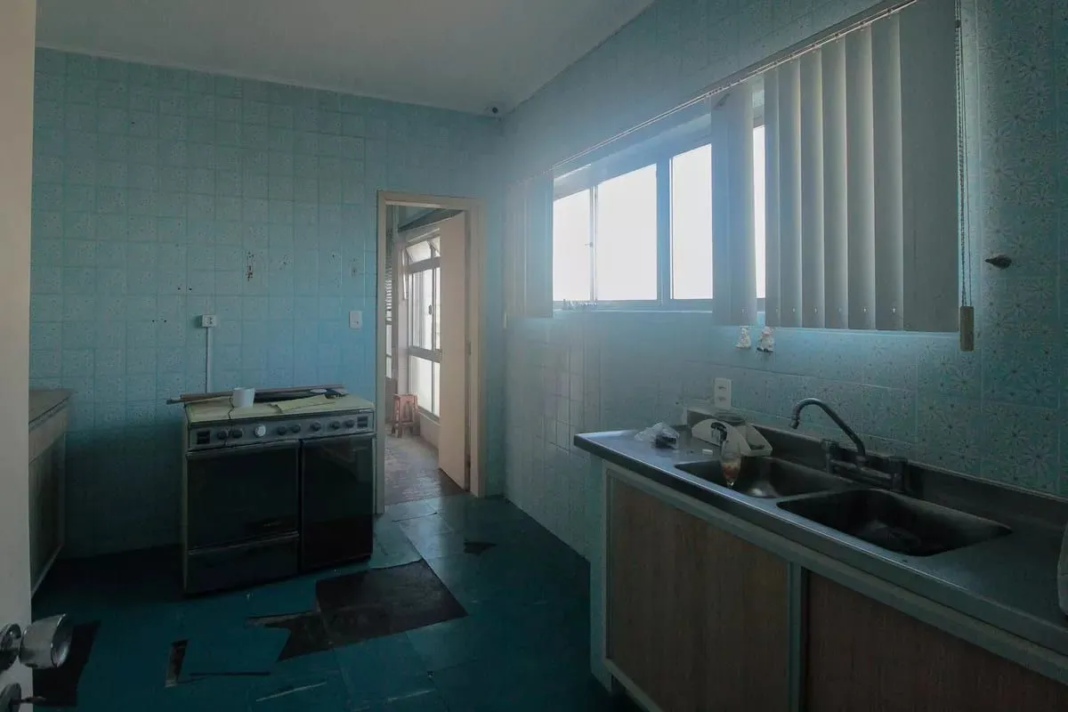 Imagem Vende-se apartamento com 4 quartos (1 suíte), 204 m² e 2 vagas - Rio Branco