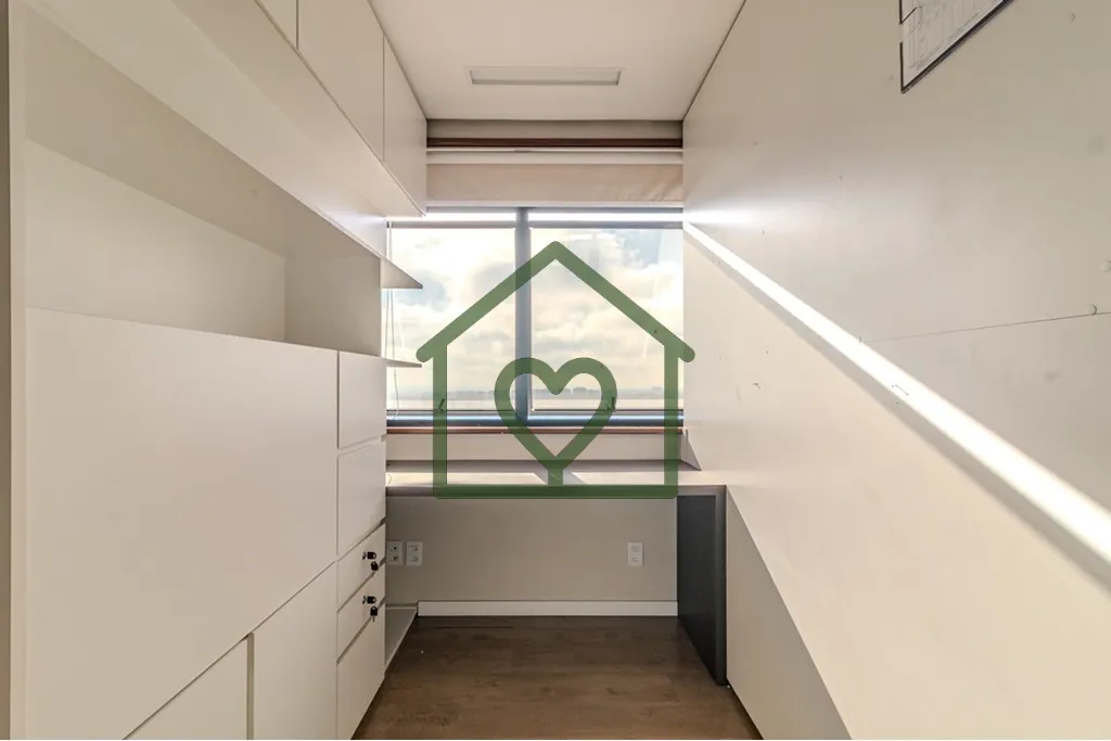 Imagem Oportunidade imperdível para empreender ou investir no valorizado bairro Três Figueiras em Porto A...