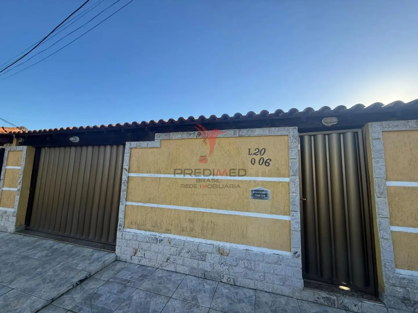 Imagem CASA À VENDA COM PISCINA - R$ 400.000