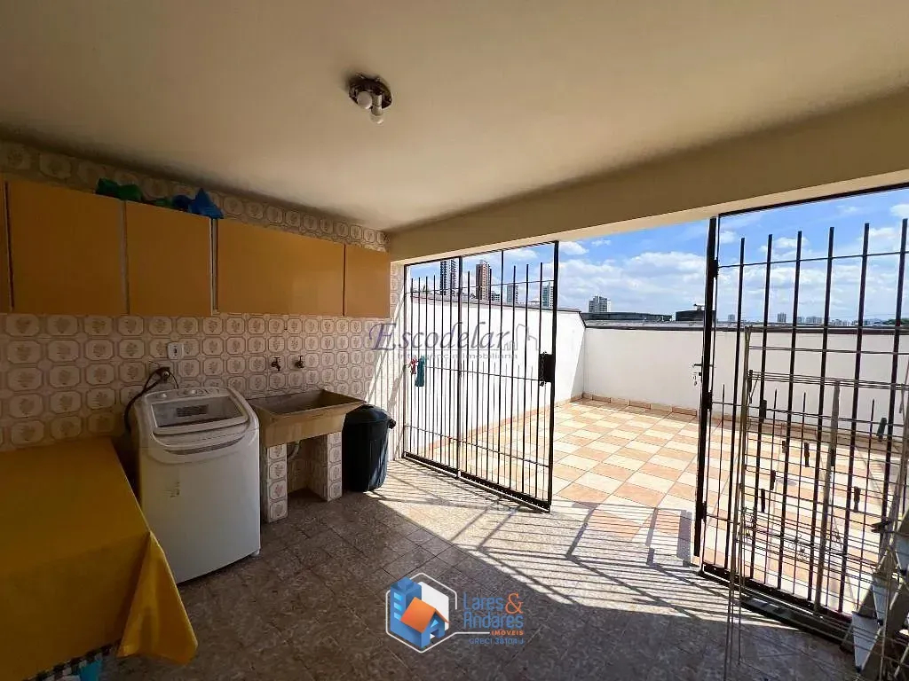 Imagem Sobrado para venda em Jardim Franca com 3 quartos, sendo 1 suíte, 144m²