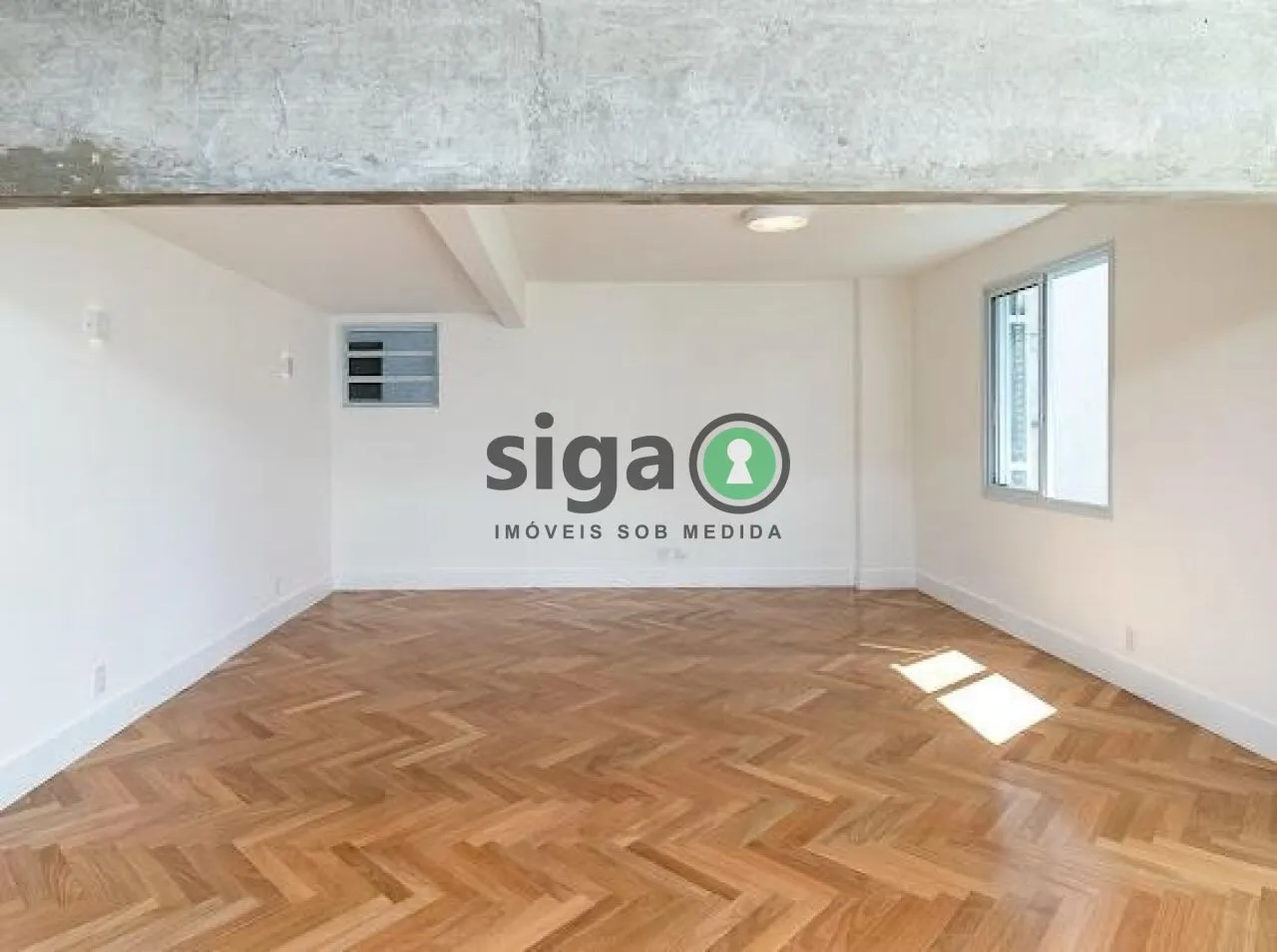 Imagem Apto à Venda com 142m², Cerqueira César reformado, 2 suítes, 2 vagas sem com armários