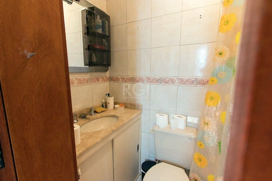 Imagem Casa para Venda - 229.18m², 4 dormitórios, sendo 4 suites, 5 vagas - Cavalhada