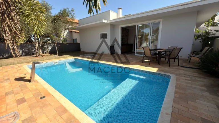 Imagem Casa Térrea com 3 suítes e Mobiliada - Ninho Verde 1
