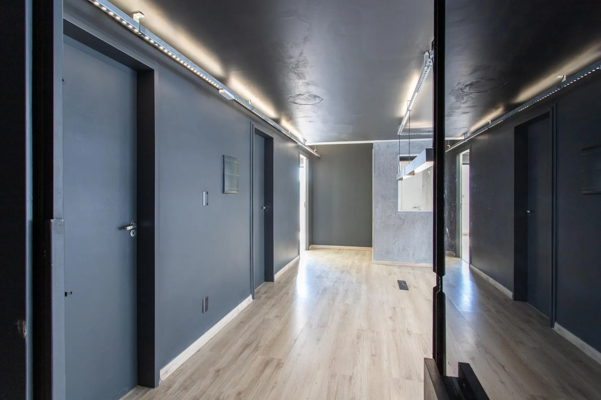 Imagem Andar inteiro com 214 m²