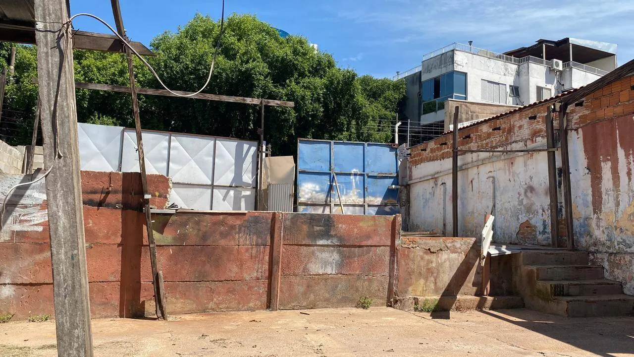 Imagem TERRENO COMERCIAL PARA VENDA ou INCORPORAÇÃO