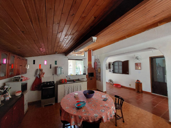 Casa com 3 Quartos à Venda, 182 m² em Centro - Peruíbe