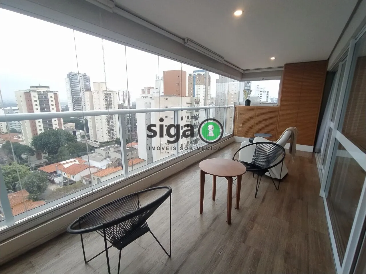 Imagem Apartamento de 100m² mobiliado para locação em Pinheiros - São Paulo/SP