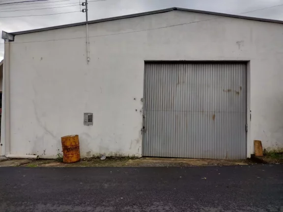 Imagem Barracão para Venda em Concórdia, Nazaré, 1 banheiro