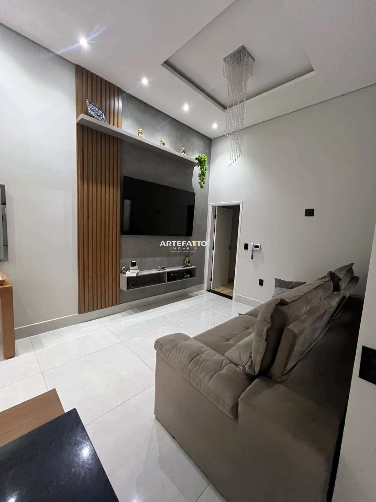 Imagem Casa a venda de porteira fechada no Jd Flórida