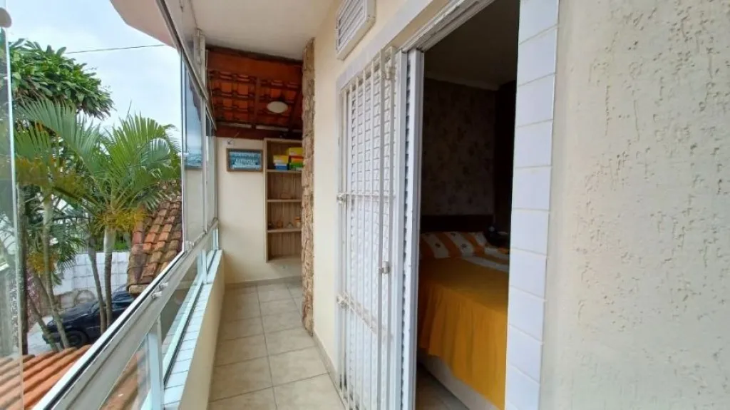 Imagem CASA COM 120,00 m² - GUILHERMINA - PRAIA GRANDE SP