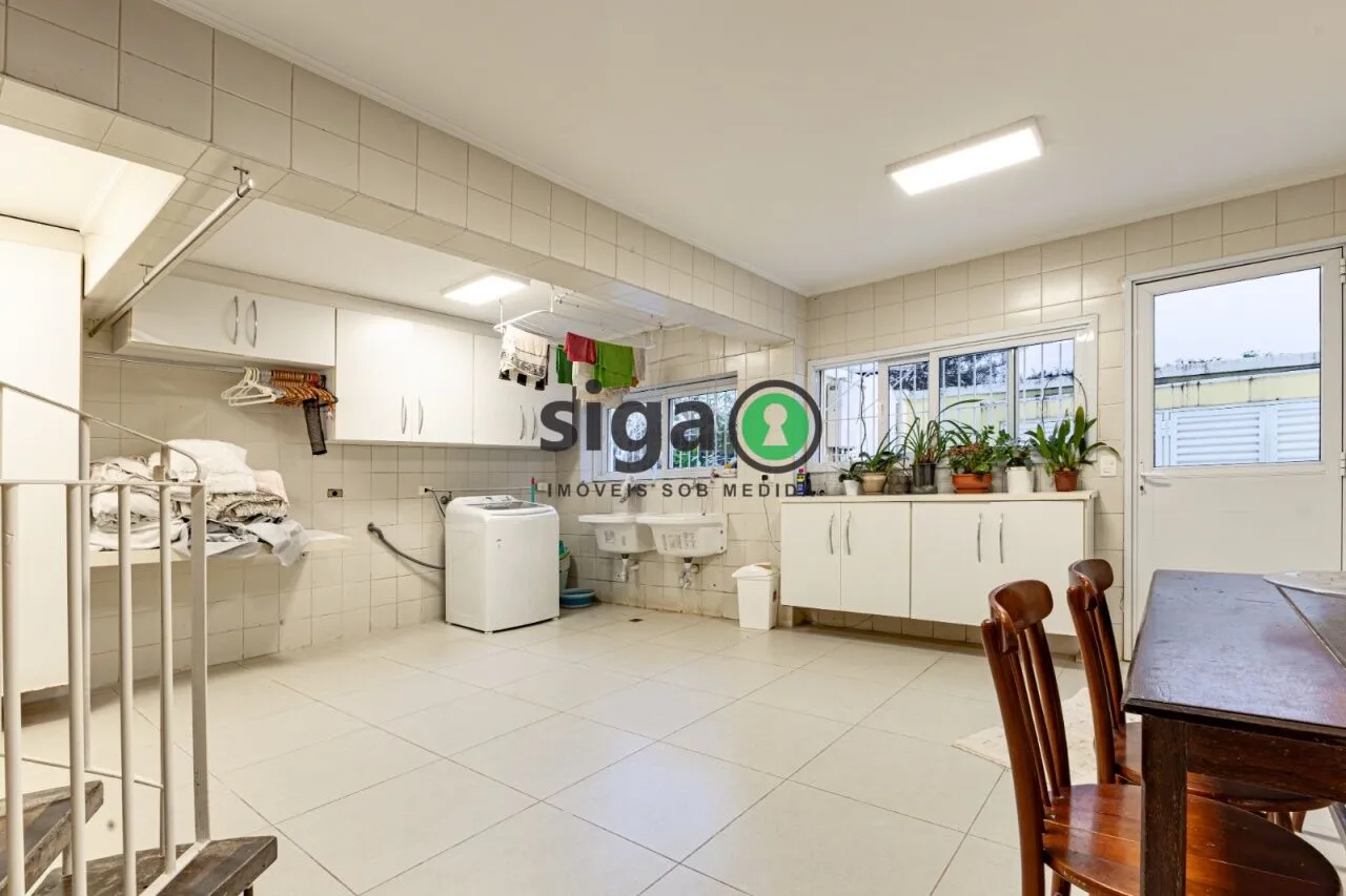 Imagem Casa em Condomínio no Morumbi - 754m². 4 suítes, 2 vagas á Venda!!